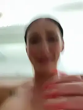 Stripchat Free Porn Cam of lola_tentatiion