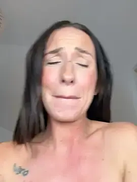 Stripchat Live Porn of lola_tentatiion