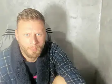 Stripchat Adult Webcam of 20CMCOCK2026