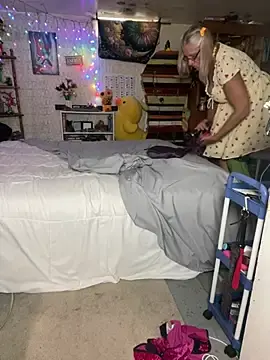 Stripchat Sex Cam of TrenaAnne