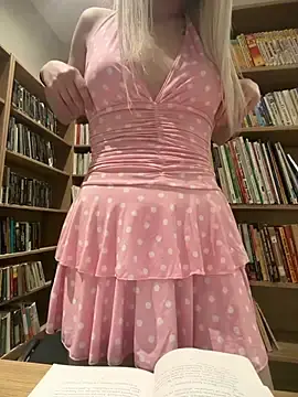 Stripchat Live Sex of AlyssaFoxx_