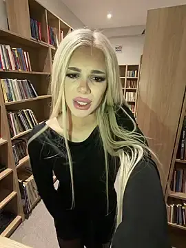 Stripchat Nude Webcam of AlyssaFoxx_