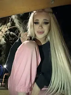 Stripchat Live Porn of AlyssaFoxx_