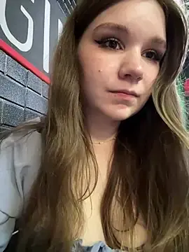 Stripchat Sex Cam of PumaShyXD