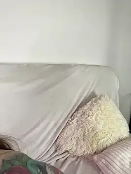 Stripchat Sex Cam of PumaShyXD