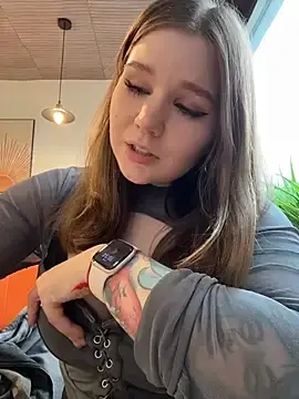 Stripchat Sex Cam of PumaShyXD