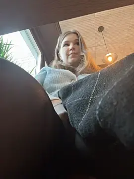 Stripchat Sex Cam of PumaShyXD