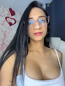 Stripchat Sex Cam of UrNewFantasy
