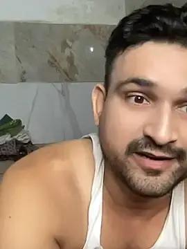Stripchat Nude Webcam of Hunkguy99