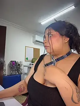 Stripchat Sex Chat of Mia_roussee_