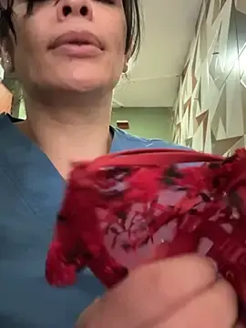 Stripchat Free Porn Cam of Dr_Nathalia_28