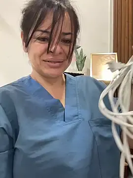 Stripchat Free Porn Cam of Dr_Nathalia_28