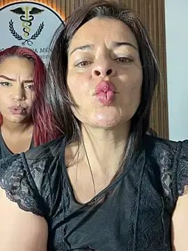Stripchat Watch Live Sex Cams of Dr_Nathalia_28