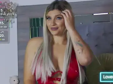 Stripchat Live Porn of Lorehottie