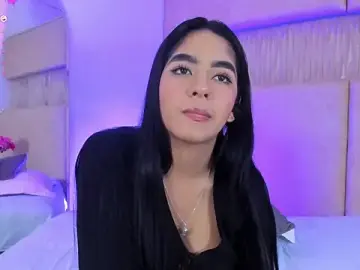 Stripchat Live Sex Cam of _kyraa_