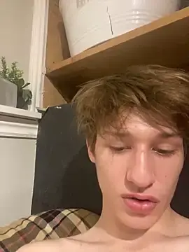 Stripchat Free Live Porn of yourwhiteboy1