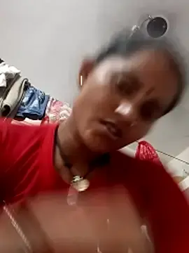 Stripchat Sex Cam of Hotnewbhabi_riya
