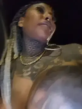 Stripchat Free Porn Cam of DarkDea