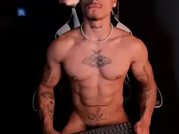 Stripchat Adult Webcam of Thomas_Fit1