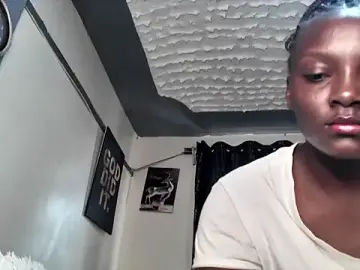 Stripchat Free Live Porn of sexyleah25