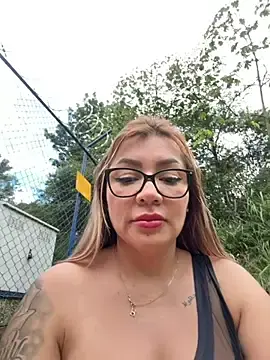 Stripchat Watch Live Sex Cams of DIANITA_1988