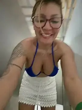 Stripchat Watch Live Sex Cams of DIANITA_1988