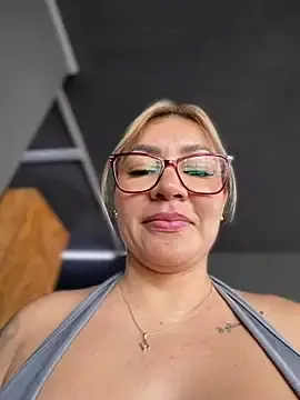 Stripchat Nude Webcam of DIANITA_1988