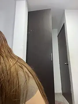 Stripchat Free Porn Cam of OneInAMillionXXxx