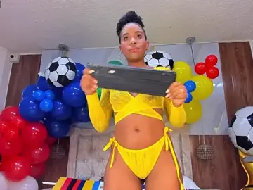 Stripchat Free Porn Cam of lia_16
