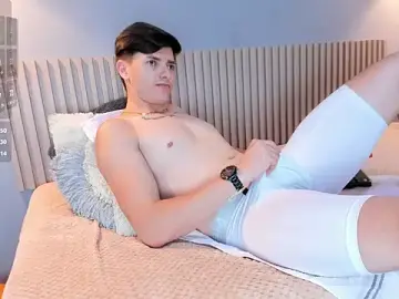 Stripchat Live Sex Cam of tossetrech