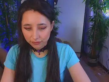 Stripchat Nude Webcam of KiraNoir___