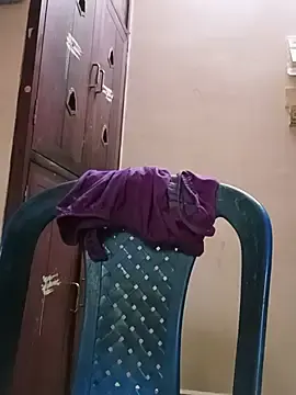 Stripchat Watch Live Sex Cams of tamil_swathii
