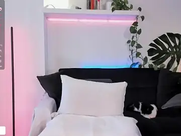 Stripchat Free Live Porn of ariana_fitl_