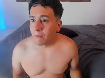 Stripchat Live Sex Cam of oliver_price1