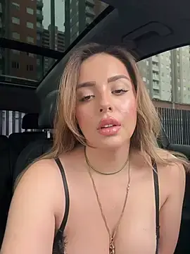 Stripchat Adult Video Chat of Alirawrz
