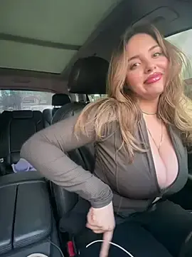 Stripchat Sex Cam of Alirawrz