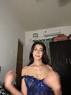 Stripchat Free Porn Cam of STRIP_GLOW