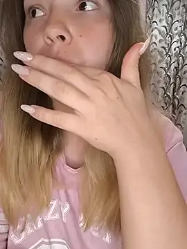 Stripchat Free Porn Cam of Zuli_Kiska