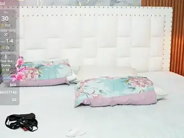 Stripchat Private Sex Chat of hornybarelylegalgirl