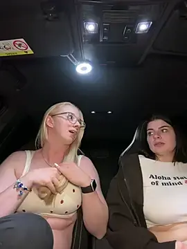 Stripchat Live Sex Cam of EllyNora