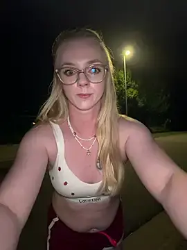 Stripchat Adult Webcam of EllyNora