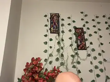 Stripchat Free Live Porn of Naira_fit