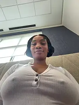 Stripchat Free Live Porn of ___Nessa