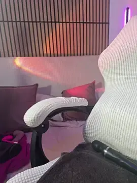 Stripchat Live Sex Cam of Blaackcat