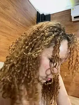 Stripchat Watch Live Sex Cams of LunaVal_