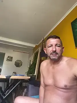 Stripchat Sex Cam of daddy3945