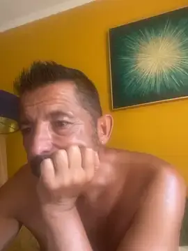 Stripchat Live Sex Cam of daddy3945