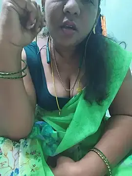 Stripchat Live Porn of Tamil-kaviya98