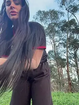 Stripchat Live Porn of aus_queen