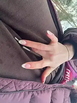 Stripchat Free Live Porn of aus_queen